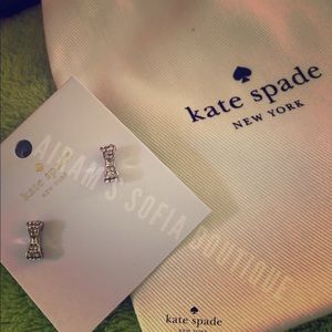 NWT KATE SPADE ♠️ BOW SMALL EARRINGS DUSTBAG